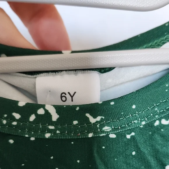 SHEIN Green and White 'Tis the Season Pajama Set - Picture 2 of 8